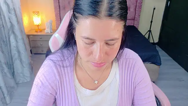 keileen luna online show from May 15, 8:07 pm