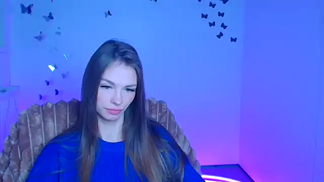 Snapshot of Lina_Loveuu chatting on February 13, 12:38 pm Lina Loveuu online show from February 13, 12:38 pm