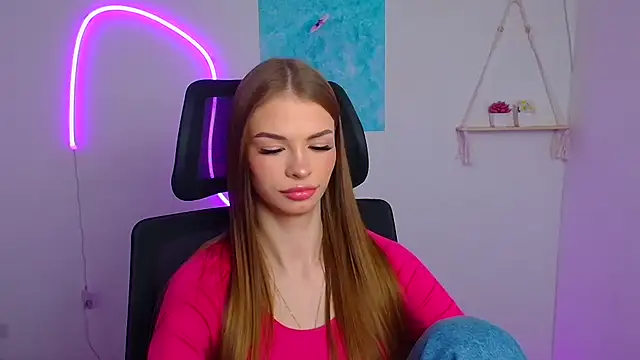 Lina Loveuu online show from April 11, 11:36 am