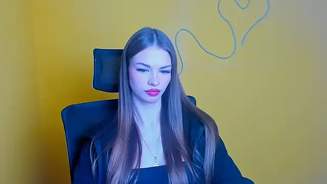 Lina Loveuu online show from April 3, 12:00 pm