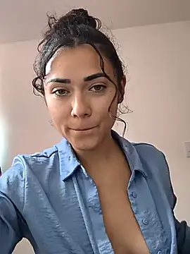 Freyarosse online show from February 12, 8:19 pm