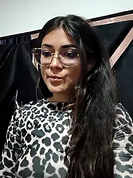 Freyarosse online show from February 23, 11:00 am