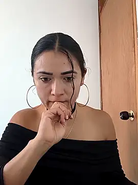 Freyarosse online show from March 2, 5:09 pm