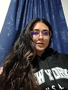 Freyarosse online show from February 25, 3:40 am