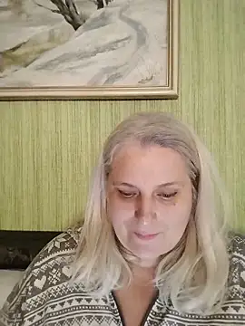Snapshot of NyushaLollipop chatting on May 17, 3:12 pm NyushaLollipop online show from May 17, 3:12 pm