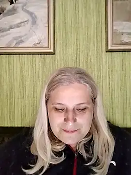 Snapshot of NyushaLollipop chatting on May 10, 4:42 pm NyushaLollipop online show from May 10, 4:42 pm
