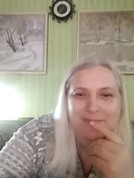 NyushaLollipop online show from April 17, 4:10 pm