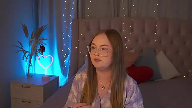 FeliciaLorne online show from January 17, 3:26 pm