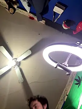 WhiteMeatsRican online show from January 18, 6:00 pm