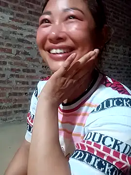 out-lustt online show from March 30, 1:12 pm