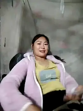 out-lustt online show from March 13, 12:43 pm