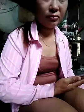 out-lustt online show from April 18, 12:24 am