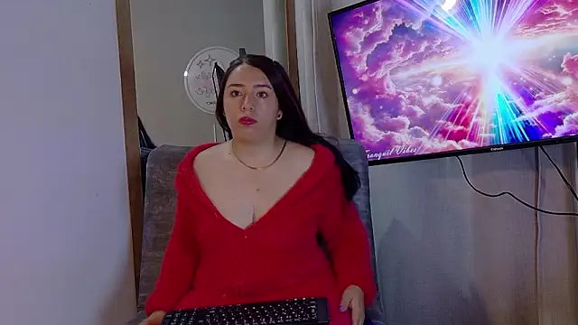 Mia C online show from February 25, 7:30 am