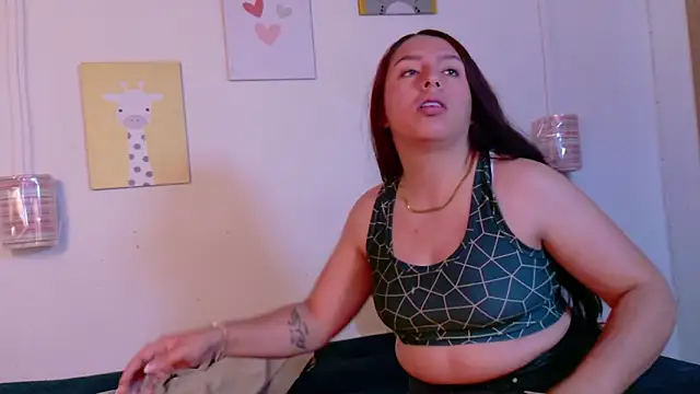 Mia C online show from February 9, 9:29 am