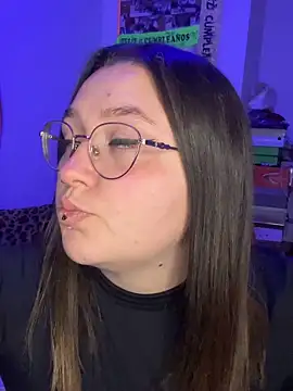 Snapshot of _maracr19_ chatting on March 1, 5:35 pm maracr19 online show from March 1, 5:35 pm