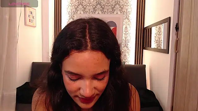 Nyxx Velariia online show from March 14, 4:13 pm