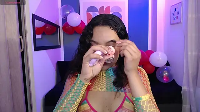 Nyxx Velariia online show from February 18, 2:24 pm