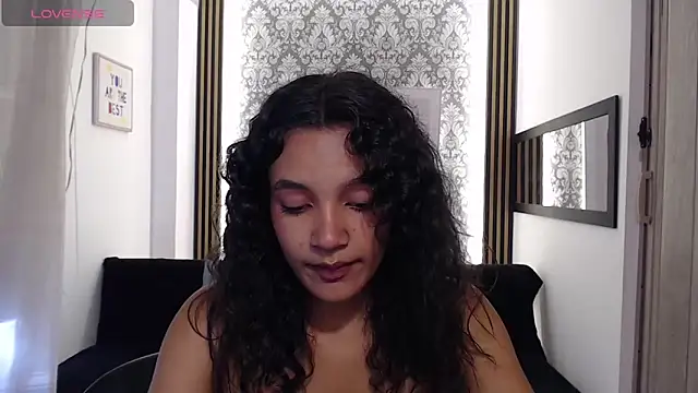 Nyxx Velariia online show from March 24, 3:45 pm