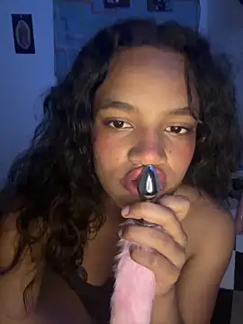 Nyxx Velariia online show from April 7, 5:09 am