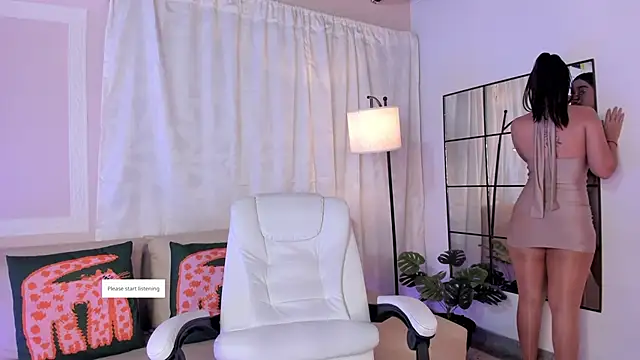 liaamoon  online show from March 19, 12:27 pm