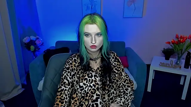 Snapshot of ToxicKittyy chatting on January 15, 2:42 pm ToxicKittyy online show from January 15, 2:42 pm