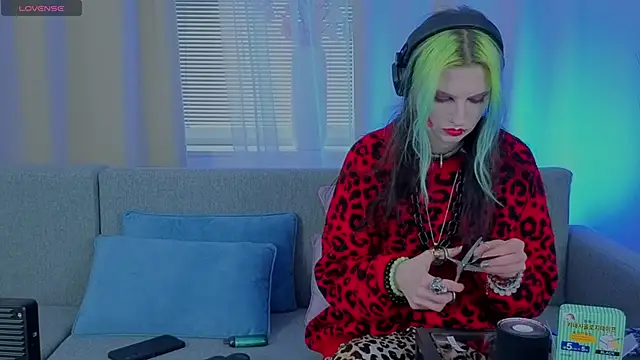 ToxicKittyy online show from February 14, 2:17 pm