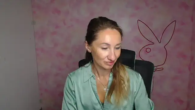 Diana Sweeet  online show from March 23, 6:24 am