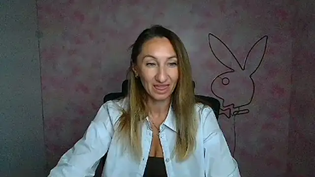 Diana Sweeet  online show from March 18, 6:27 am