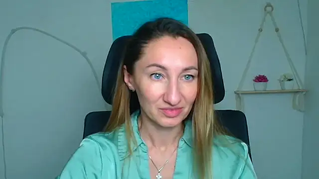 Diana Sweeet  online show from February 21, 12:29 pm