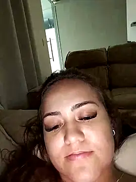 Snapshot of SEDENTA21 chatting on February 20, 6:10 pm SEDENTA21 online show from February 20, 6:10 pm