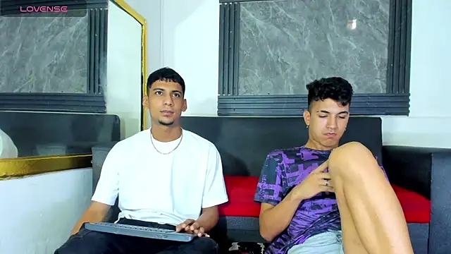 ALEX KEITH26 online show from March 18, 1:35 pm