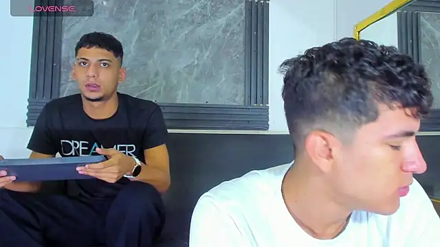 ALEX KEITH26 online show from February 20, 11:45 am