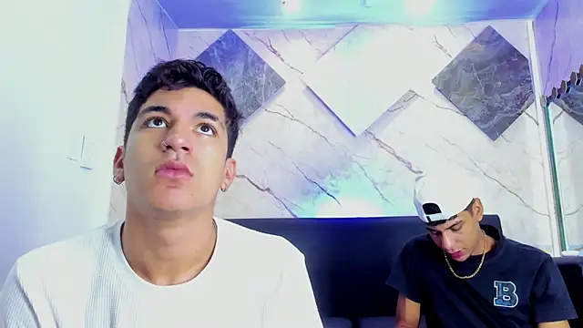 ALEX KEITH26 online show from February 2, 12:15 pm