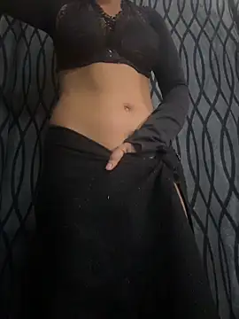 Sassyreyaaa online show from March 15, 6:15 pm