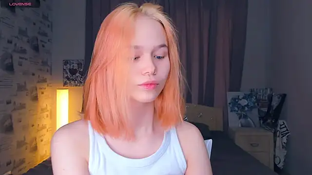 OwlLynn online show from February 6, 8:54 am