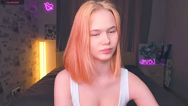 OwlLynn online show from February 23, 9:10 am