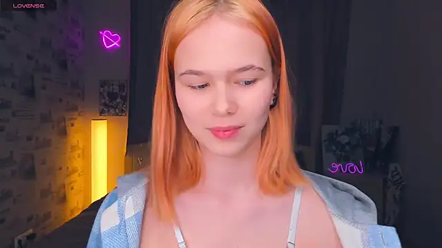 OwlLynn online show from February 16, 8:57 am