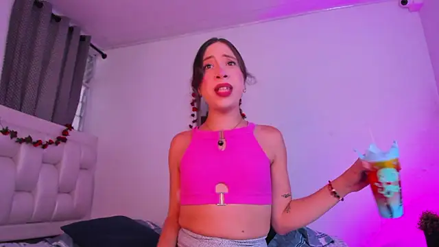 Snapshot of dirty_sexx_ chatting on February 17, 6:49 pm dirty sexx online show from February 17, 6:49 pm