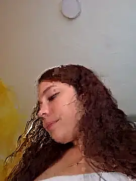 dani ferreer1 online show from March 29, 10:00 pm