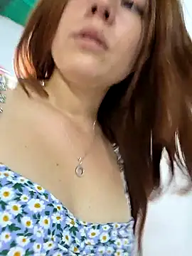 Snapshot of dani_ferreer1 chatting on July 2, 9:32 pm dani ferreer1 online show from July 2, 9:32 pm