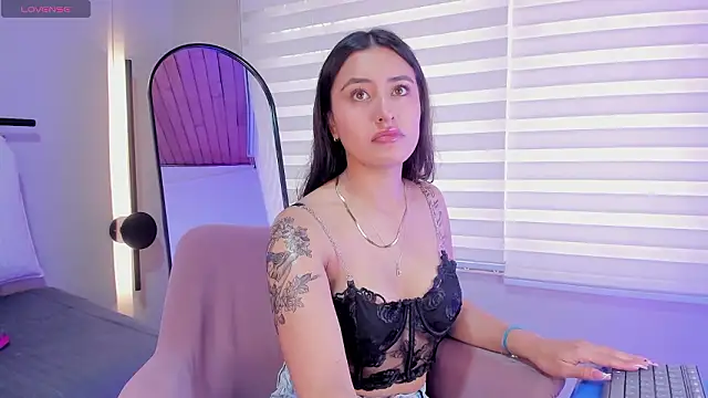 laila  sub  online show from March 7, 1:49 pm