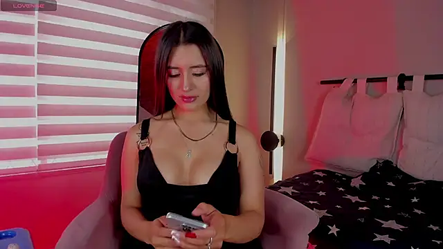 laila  sub  online show from February 14, 1:44 pm