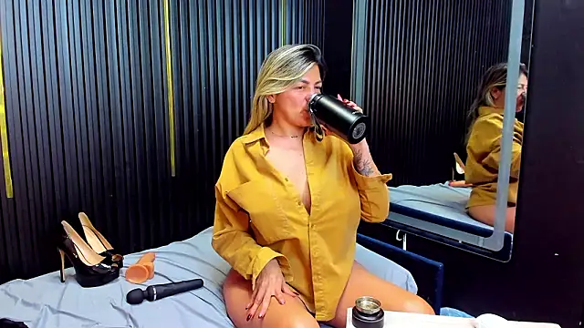 Snapshot of Gabby_santos_ chatting on February 3, 1:16 pm Gabby santos online show from February 3, 1:16 pm