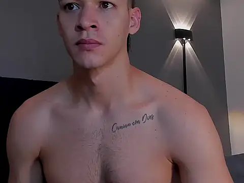 Snapshot of DrakeCarter chatting on February 5, 3:08 pm DrakeCarter online show from February 5, 3:08 pm