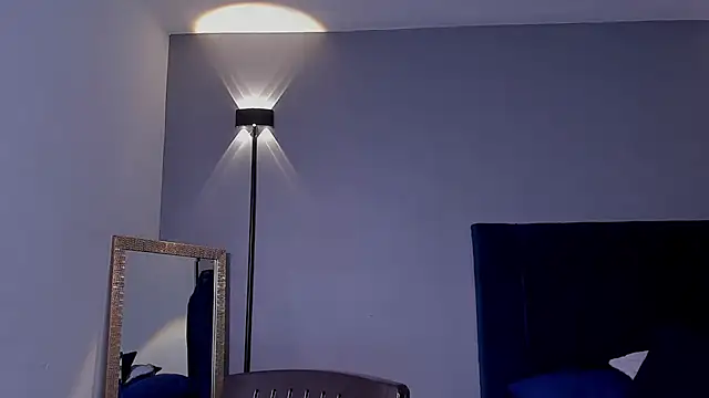 Snapshot of DrakeCarter chatting on February 15, 1:06 am DrakeCarter online show from February 15, 1:06 am