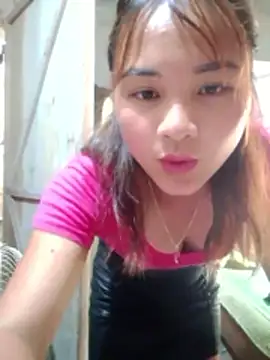 Lisakeem online show from May 18, 7:24 am