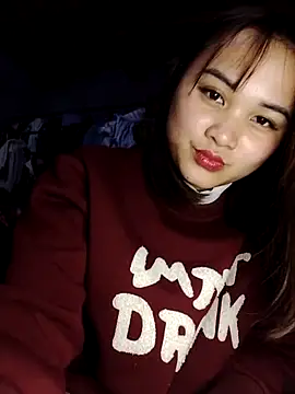 Lisakeem online show from February 10, 4:50 pm