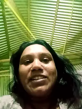 Snapshot of Hot_queen3210 chatting on January 13, 5:50 pm Hot queen3210 online show from January 13, 5:50 pm