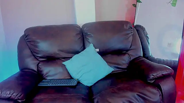 Snapshot of Salvattore_Muller chatting on June 4, 9:41 pm Salvattore Muller online show from June 4, 9:41 pm