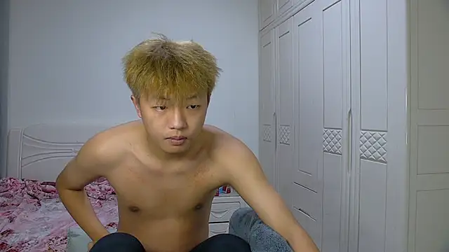 Chocolates-001 online show from February 13, 11:43 am